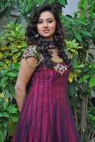 Isha Chawla New Stills